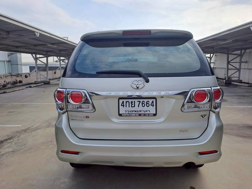 Toyota Fortuner 3.0 V  2WD รุ่นท็อป ปี2015 สีเทา มือเดียวจากป้ายแดง เข้าศูนย์ตลอด ไมล์แท้ 6