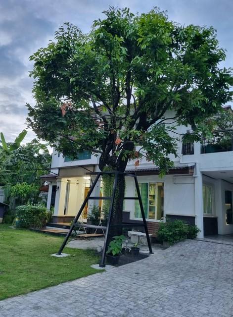 ให้เช่า บ้าน หมู่บ้านบ้านลาดพร้าว Exclusive ถ.เลียบด่วนเอกมัย-รามอินทรา ตรงข้าม ห้างเดอะคริสตัล ซอยโยธินพัฒนา 3  4