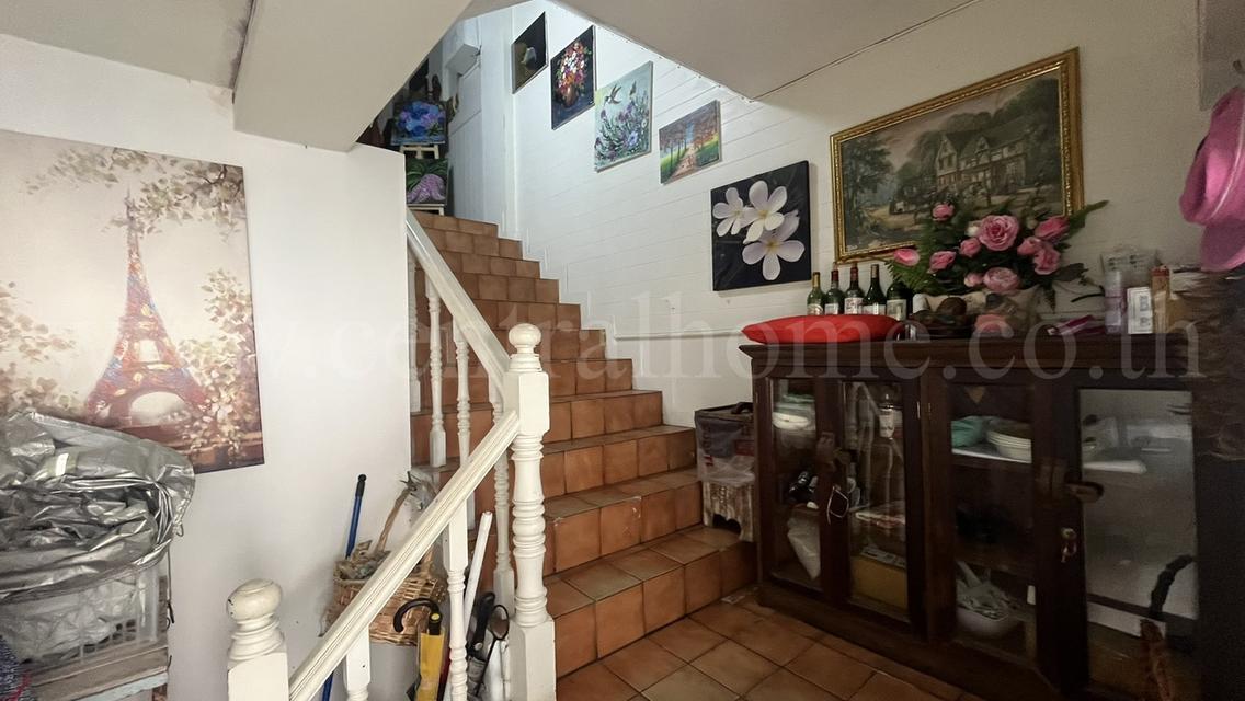 อาคารพาณิชย์ 2 คูหา ซอยแจ้งวัฒนะ 1 ทำเลดี พร้อมผู้เช่าออฟฟิศ 8