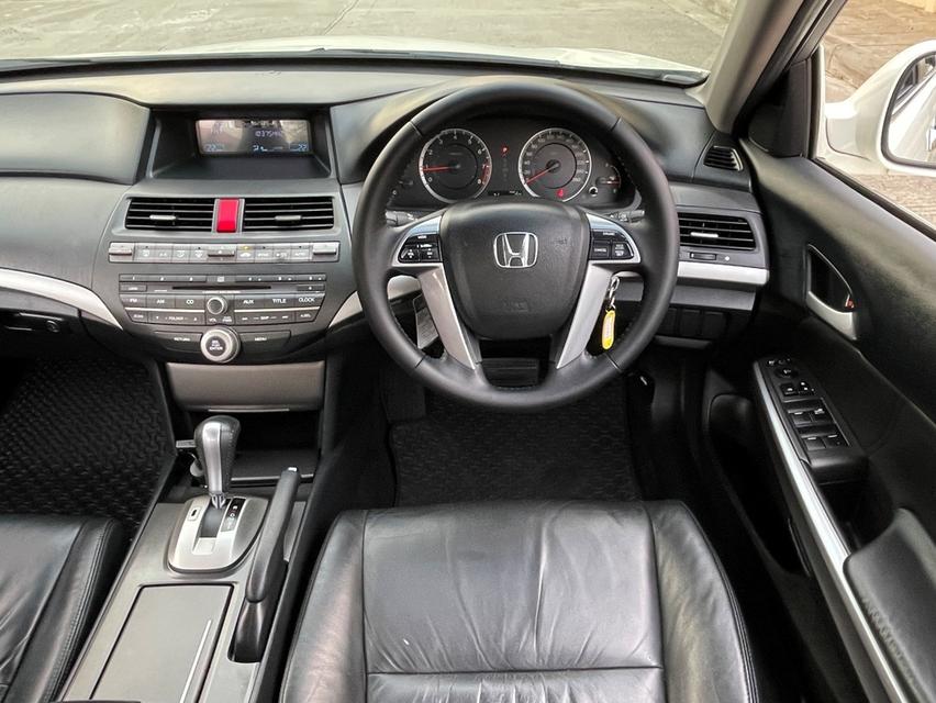 HONDA ACCORD 2.0 E (GEN 8) ปี 2010 สภาพนางฟ้า 9