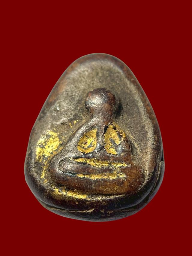 พระสมเด็จ พระสมเด็จเก่า พระเครื่องเก่า พระปิดตา พระเก่าสะสม พระหลวงพ่อเงิน พระซุ้มกอ พระนางพญาหลวงปู่โต๊ะ พระเก่า พระสมเด็จหลวงพ่อโตพระสมเด็จวัดเกศ ไช