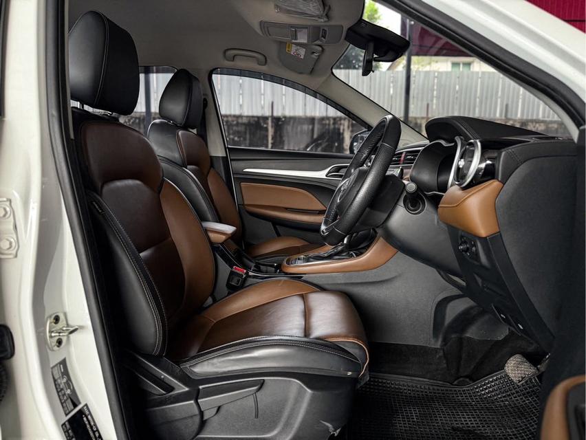 ปี 2020 MG ZS, 1.5 D+ โฉม ปี17-ปัจจุบันสีขาว จดทะเบียน ปี 21 เครื่องยนต์เบนซินเลขไมล์ 46,910 km. มือเดียวป้ายแดง 10