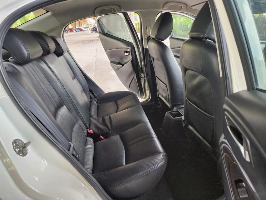 ขายรถ mazda2 1.3 High Connect ปี 2018 สีขาว เกียร์ออโต้ 10