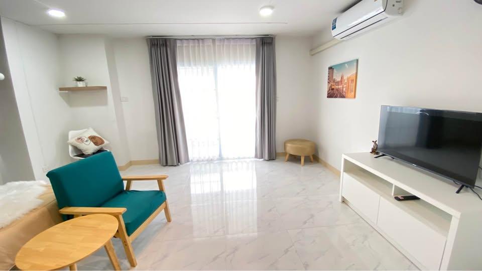 🌆✨ให้เช่าคอนโดมิเนียม พร้อมเข้าอยู่ ความสะดวกครบในราคาเอื้อมถึง 6