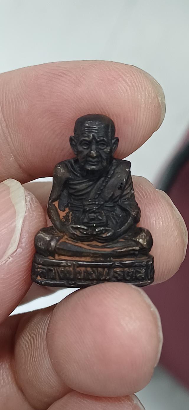 พระเครื่องหลวงปู่หมุน รูปที่ 2