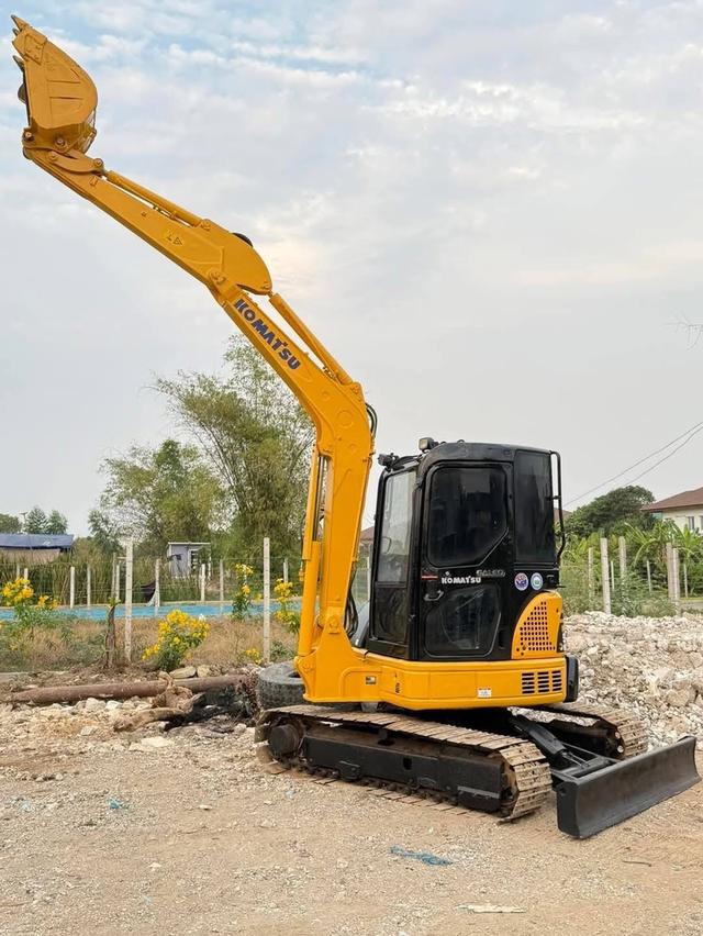 รถแม็คโคร KOMATSU Pc55-2 มือสอง