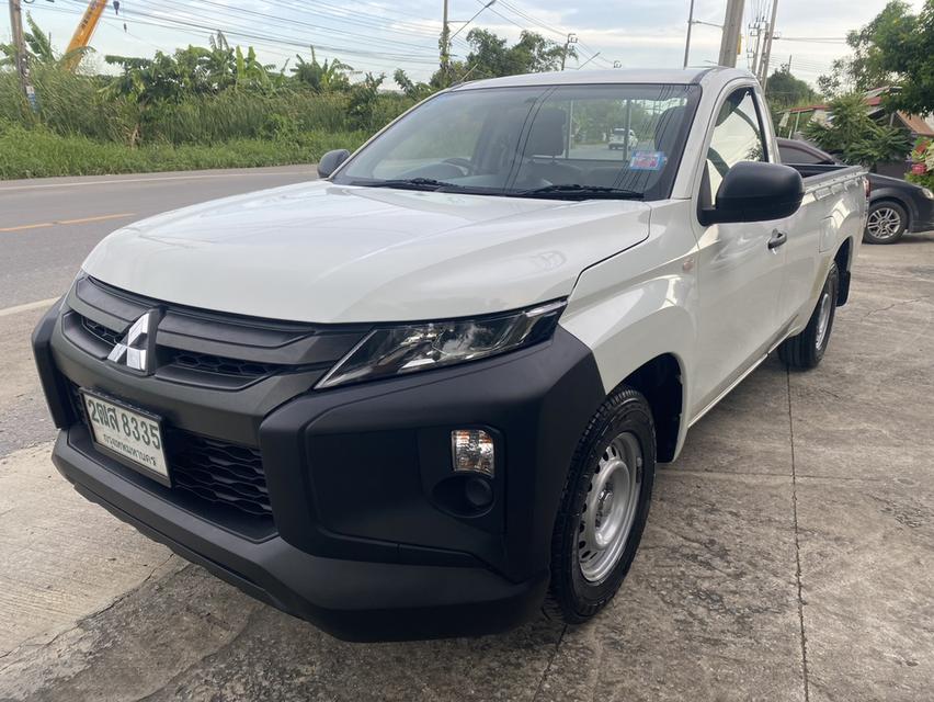 Mitsubishi Trition 2.5 cc GL มือเดียว ป้ายแดง