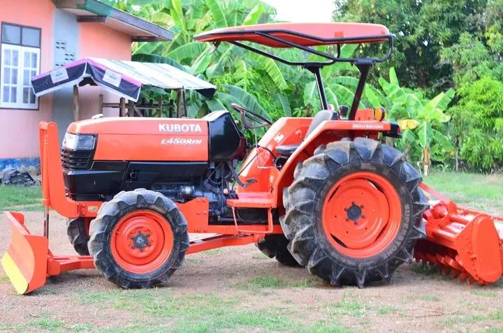 พร้อมขาย รถไถ KUBOTA  4