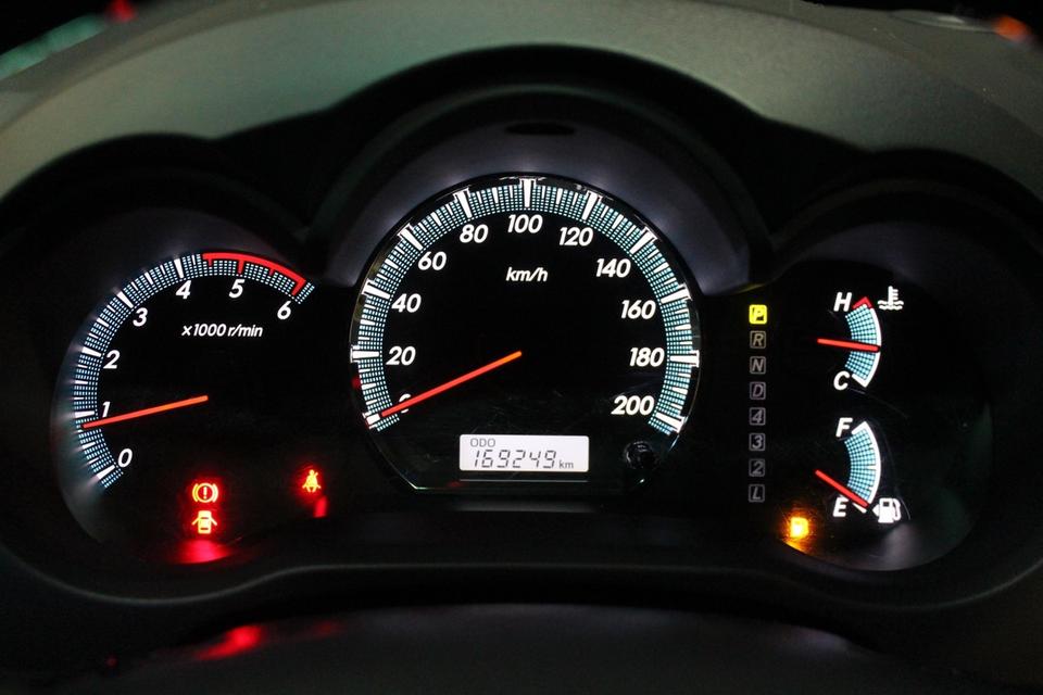 รหัสรถ JRS5941 🚙 Toyota Fortuner ปี 2013 16