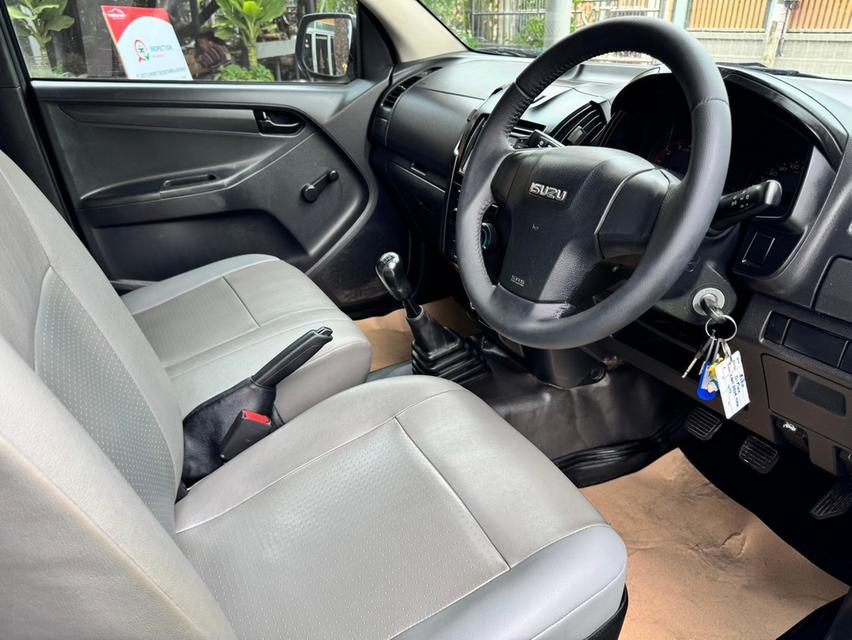 ISUZU D-MAX SPARK 1.9 B MT 2019 10