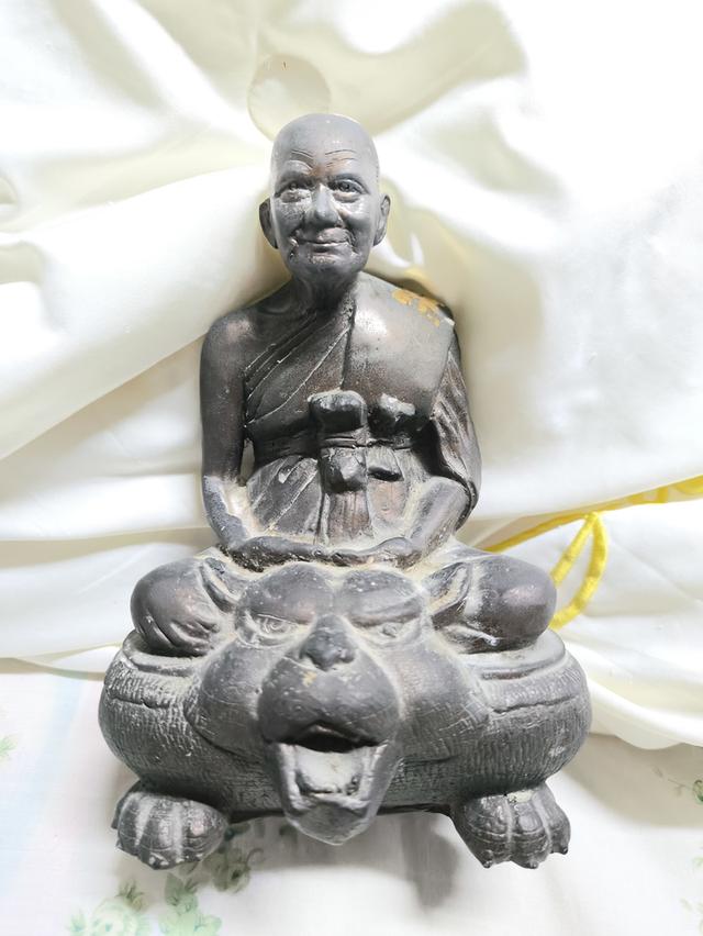 หลวงพ่อเปิ่น วัดบางพระ