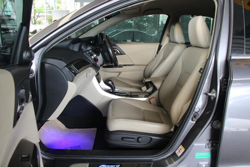 รหัสรถ TKG7192 HONDA ACCORD 2.0 EL ปี 2014 12