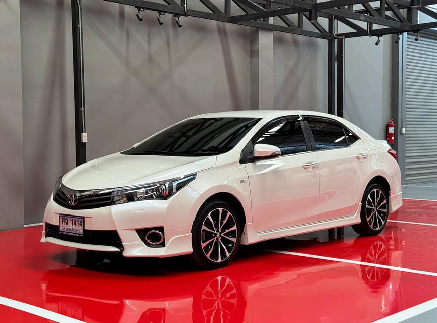 2015 TOYOTA ALTIS 1.8 ESPORT  รถวิ่งน้อย ประวัติศูนย์ครบ รถไม่มีเคยอุบัติเหตุครับ 4