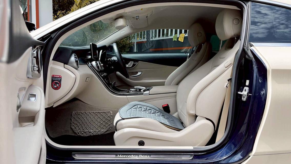 Mercedes-Benz C250 Coupe ปี 2017 ไมล์ 25,xxx 12
