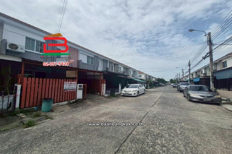 ทาวน์เฮาส์ บ้านพฤกษา 78 เนื้อที่ 18.6 ตร.ว (ฉลองกรุง 53) แขวงลำปลาทิว เขตลาดกระบัง กรุงเทพมหานคร
