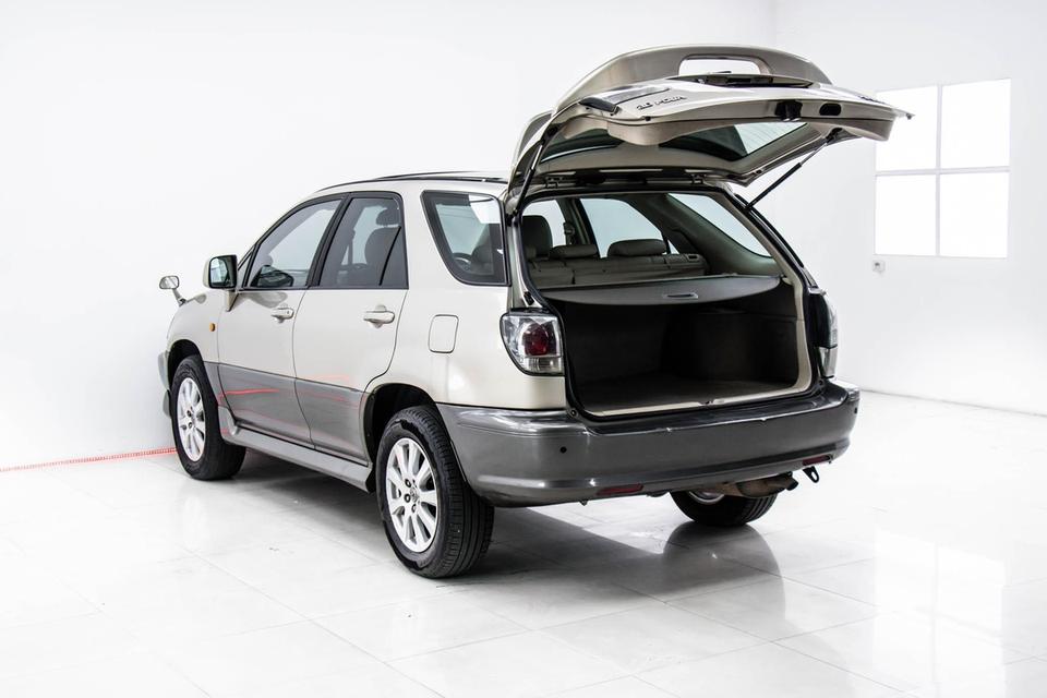 TOYOTA HARRIER 3.0 FOUR 2003