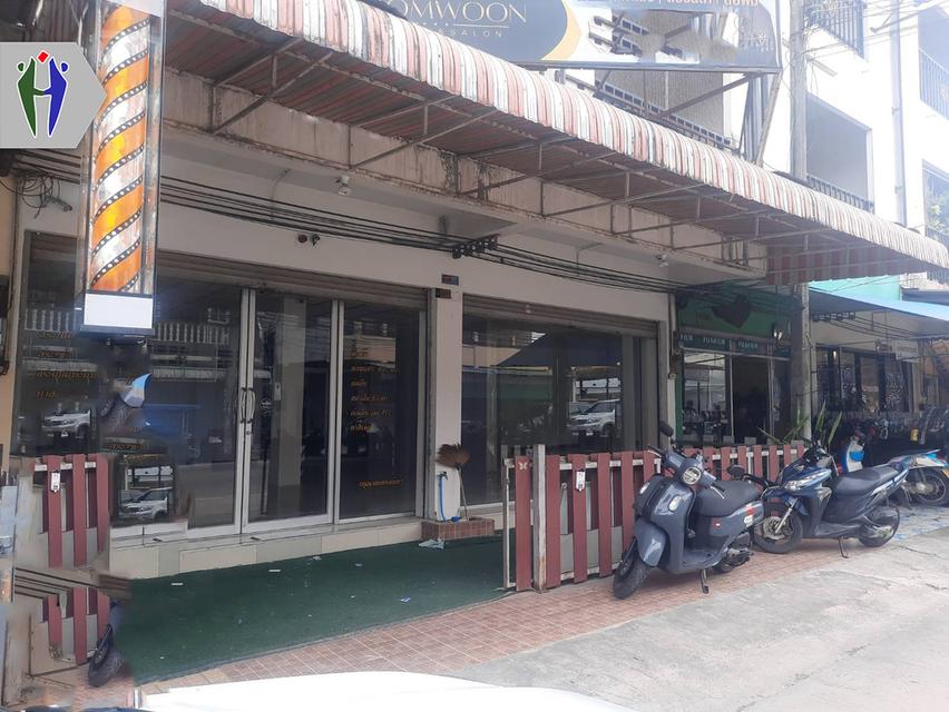 อาคารพาณิชย์ให้เช่า ติดถนนซอยสยามคันทรีคลับ พร้อมเปิดร้าน • อาคารพาณิชย์ 4 ชั้น 2 คูหาต่อกัน เนื้อที่ประมาณ 160 ตารางเมตร 2 คูหา • มีที่จอดรถหน้าตึก • 1