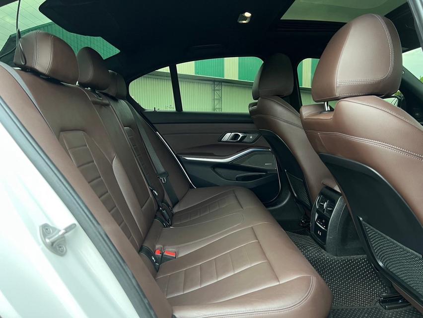 BMW 330e M Sport G20 ปี 2020 รูปที่ 12