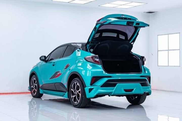 TOYOTA CHR 2022 สีสวย 5