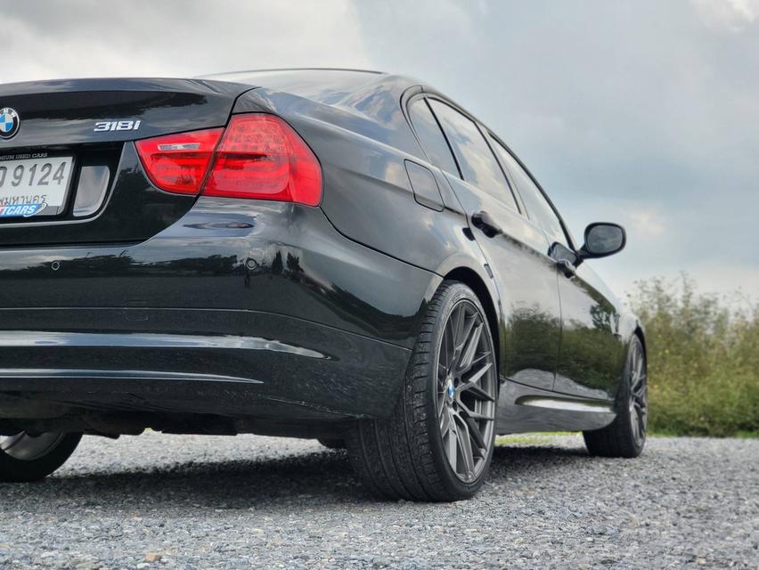 รหัสรถ NC9124 ✳️ 318i (E90) " LCI " V-Shape 2012 8