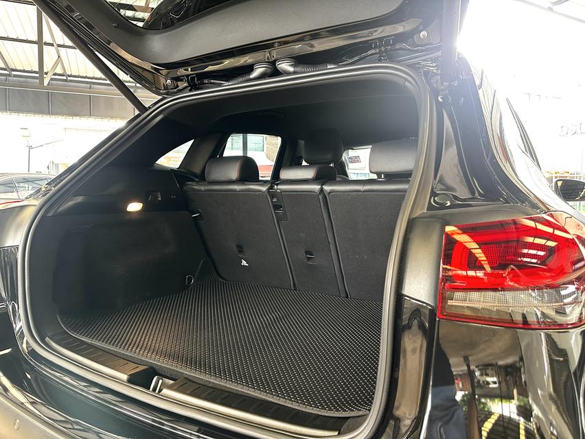 2023/24 MERCEDES BENZ GLA200 AMG พร้อมแพคเกจ MBSP ศูนย์ 20