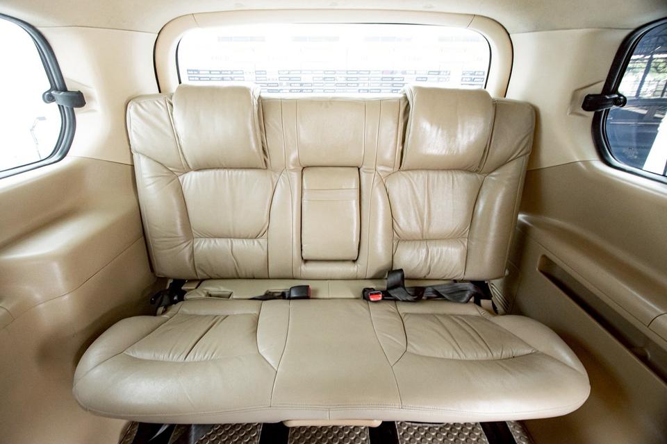 HYUNDAI H-1 2.5 EXECUTIVE MAESTRO AT 2010รถตู้ VIP กว้าง โปร่ง นั่งสบายทั้งบ้าน ( ขายสดเท่านั้น ) รูปที่ 12