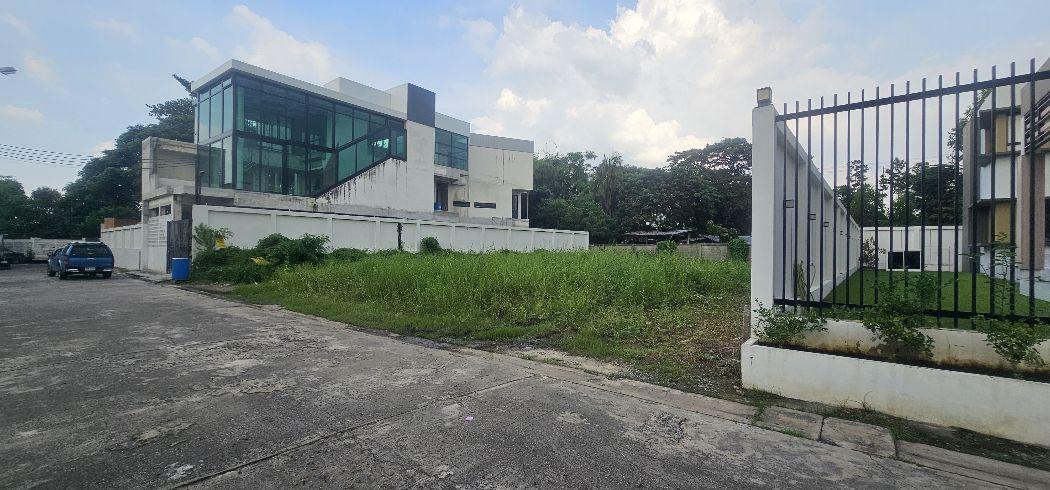 ขาย ที่ดิน หมู่บ้านเพชรเกษม3 196.3 ตร.วา แปลงสวย ถมแล้ว เหมาะสร้างบ้าน