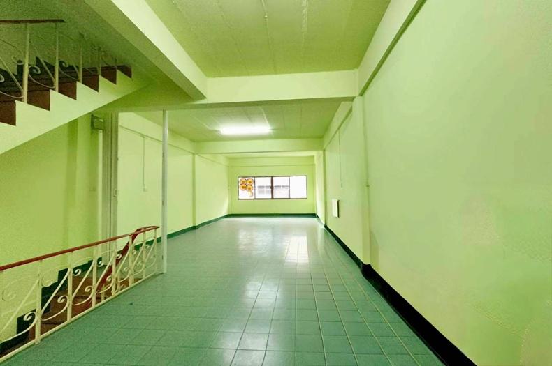 ขาย/เช่า อาคารพาณิชย์ เนื้อที่ 15 ตร.ว. หมู่บ้านขวัญทิพย์ (ซอย 1) (ซอยเพชรเกษม 69), ใกล้เทวาลัยท้าวมหาพรหม ถนนเพชรเกษม แขวงหนองค้างพลู เขตหนองแขม 7