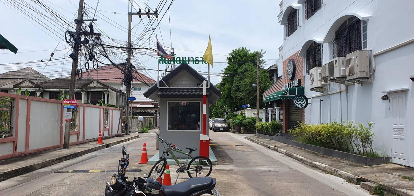 ขายบ้านเดี่ยว หมู่บ้านสินพัฒนาธานี1 ใกล้วัดเสมียนนารี ตลาดบองมาเซ่ ถนนวิภาวดีรังสิต 800 เมตร 5