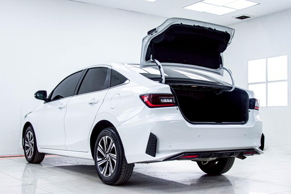 TOYOTA YARIS ATIV 1.2 PREMIUM LUXURY 2023  6
