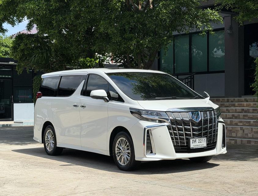 2022 TOYOTA ALPHARD SRC PACKAGE รถมือเดียวออกป้ายแดง รถวิ่งน้อย เข้าศูนย์ตามระยะ รถไม่เคยมีอุบัติเหตุครับ