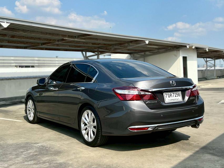 Accord 2.4 EL Navi ปี 2017 รถมือเดียวป้ายแดง ออกห้างป้ายแดง รูปที่ 5