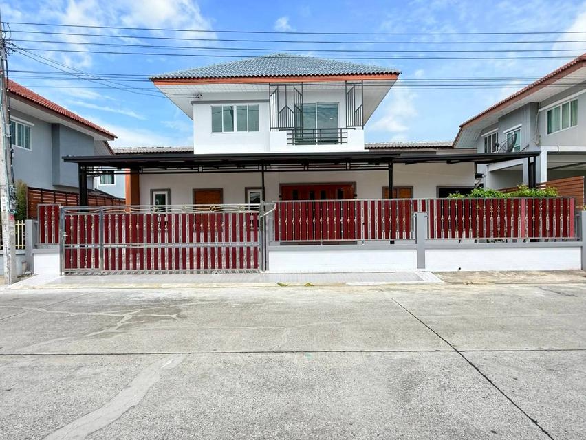 หมู่บ้านเพ็ญศิริ 4 หนองจอก 2