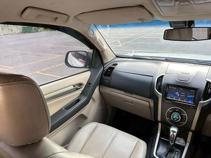 Chevrolet Trailblazer 2.8 LTZ เกียร์ Auto ขับ 4 สีขาว ปี 2013 12
