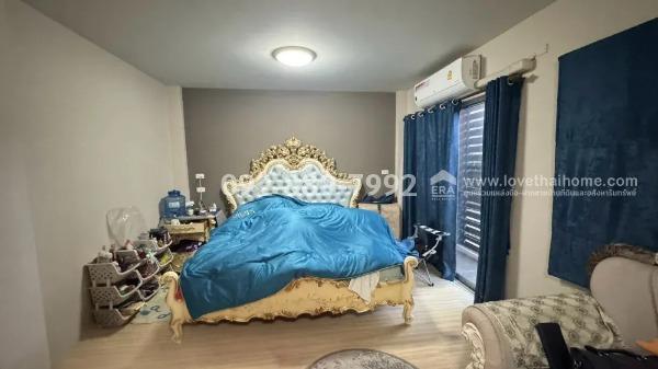 ขายทาวน์โฮม 3 ชั้น ซอยนวมินทร์ 45 หมู่บ้านศรีนวมินทร์ 2 หลังใหญ่ ทำเลทอง! พื้นที่ 29.9 ตรว. สภาพดี พร้อมเข้าอยู่ ทำเลดี ใกล้เดอะมอลล์ บางกะปิ 6