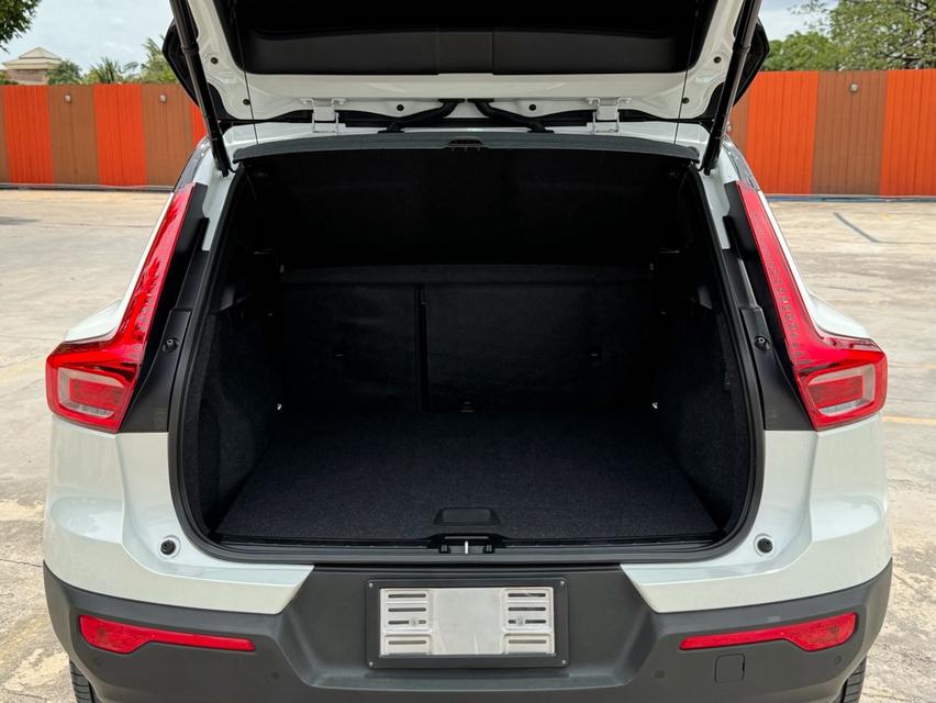 Volvo XC40 Recharge Plug-in Hybrid (ปี 2022) รูปที่ 12