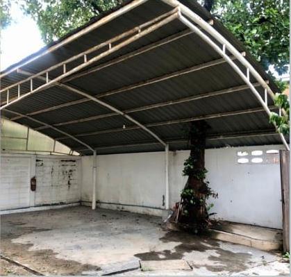 ขายที่ดิน 187 ตร.ว. พร้อมบ้านเก่า แปลงมุม ย่านเอกมัยซอย 18 ใกล้ BTS เอกมัย 5