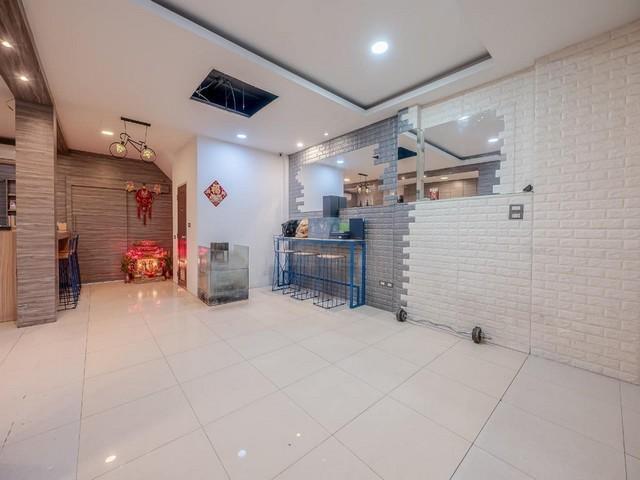 ขายโฮมออฟฟิศ 4 ชั้น 338 ตรม. ริมถนนคู้บอน ย่านคู้บอน รามอินทรา ใกล้รถไฟฟ้า สถานีคู้บอน 3
