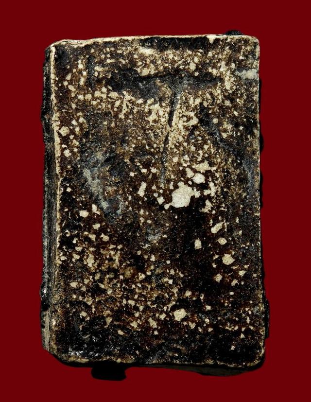 พระหลวงปู่เผือก ลงรักเก่าค่ะ รูปที่ 2