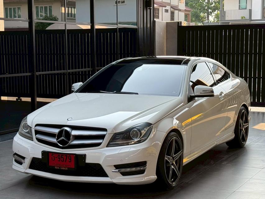 Benz C180 COUPE AMG (W204) ปี2011 เลขไมล์ 80000 Km.