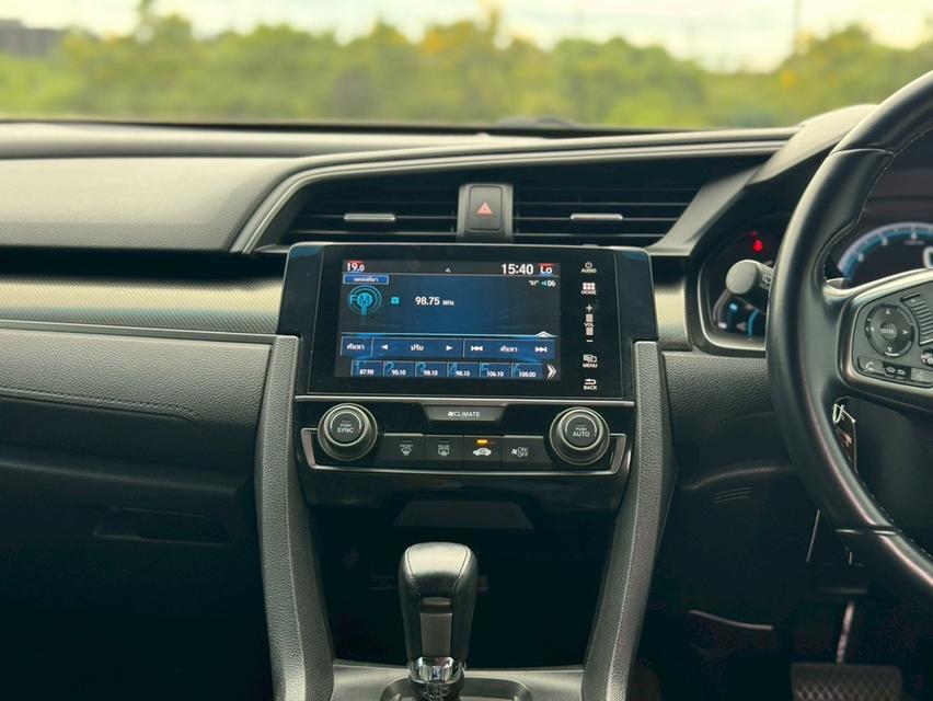 HONDA CIVIC FK  1.5 TURBO  สีขาว ปี 2018 เกียรออโต้   12