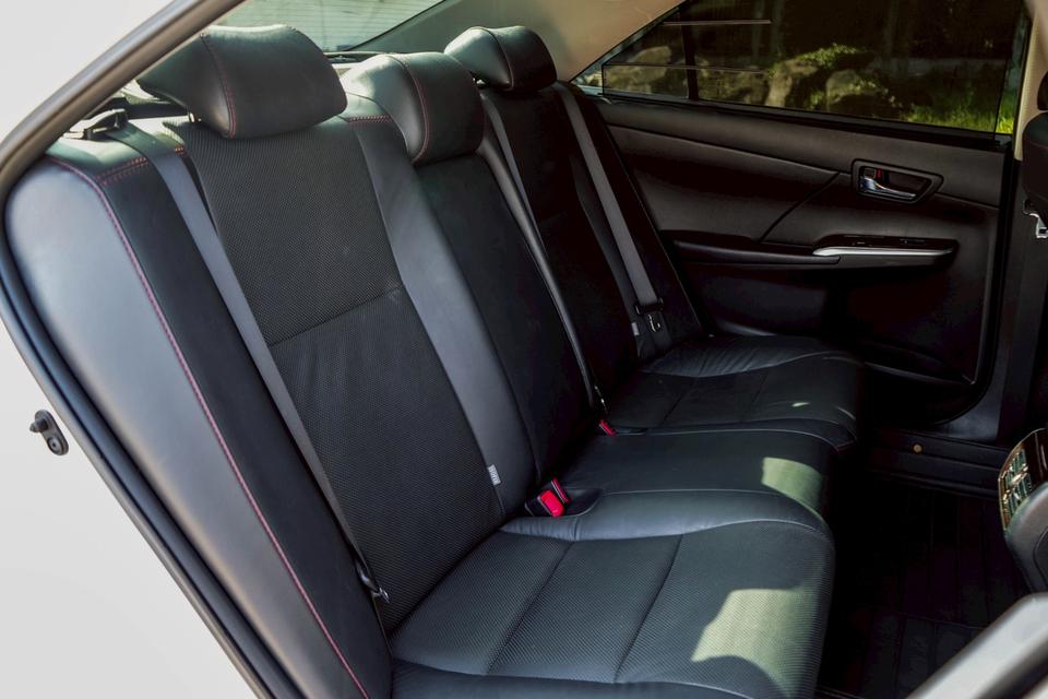 รหัสรถ CBL8637 TOYOTA CAMRY 2.0 G Extremo AT 2016