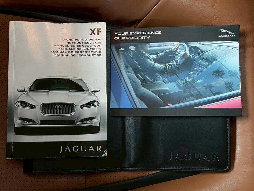 Jaguar XF 2.2 Sedan 6