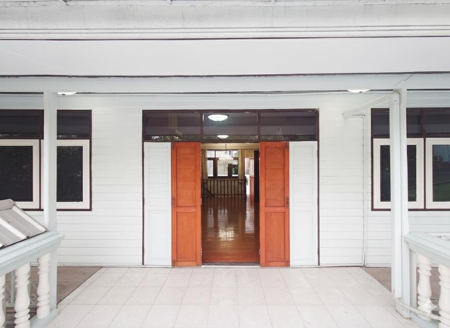 ขายบ้านเดี่ยวปรับปรุงใหม่ 4 นอน 3 น้ำ โฉนดที่ดินกรุงเทพ 233 วา 3