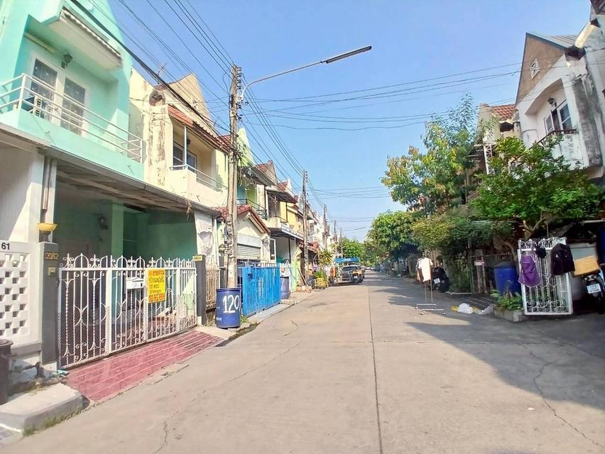 ขายบ้าน 2 ชั้น หมู่บ้านสราญธร คลอง4 ถนนพระองค์เจ้าสาย 3