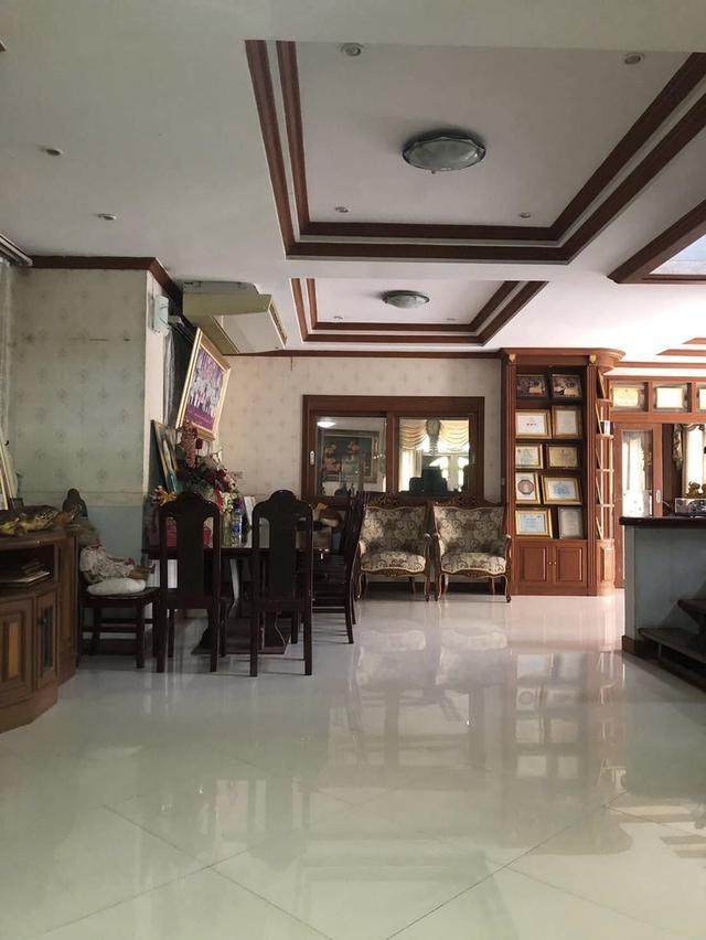 บ้านเดี่ยวสีวลี รังสิต2 หลังใหญ่สวยคลาสสิค 7