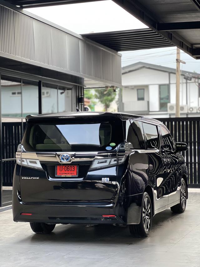 Toyota Vellfire 2.5 HY X 10
