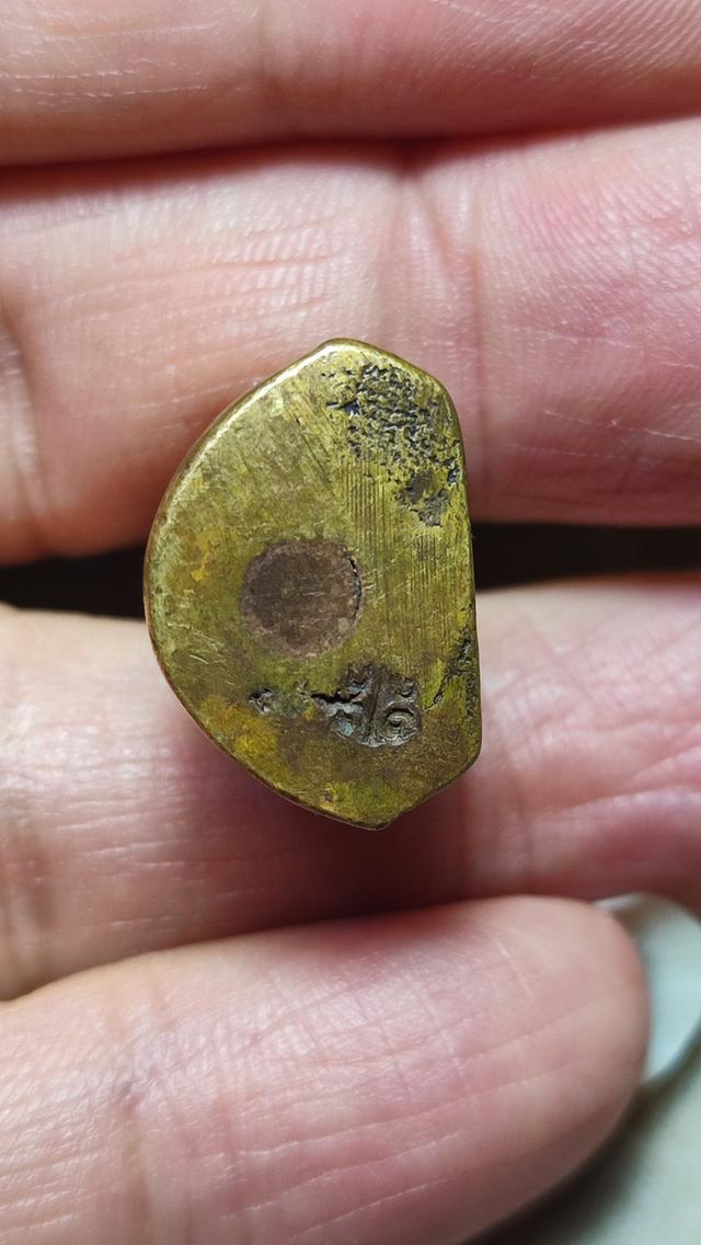 หลวงพ่อเงิน ปี 2515 วัดท่าบัวทอง รูปที่ 5