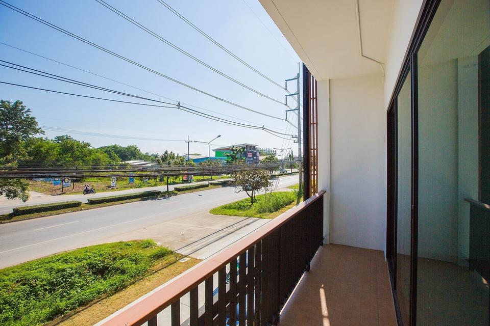 ให้เช่าอาคารพาณิชย์ 3 ชั้น พื้นที่ 200 ตรม. 25,000.-/เดือน ทำเลดี ตอบโจทย์ทุกธุรกิจ! ✨ 2