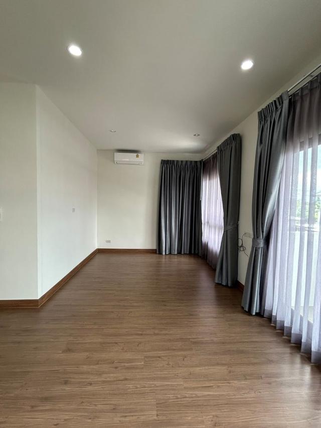 ขายบ้านเดี่ยว 2 ชั้น โครงการ Breeze at Eastern Star Foresto บูรพาพัฒน์–สุขุมวิท ทำเลดี ใกล้นิคมมาบตาพุด เพียง 3.5 ลบ. 8